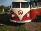 VW Bulli rot weiss