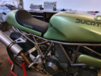 Gesteppter-Motorrad-Sitz